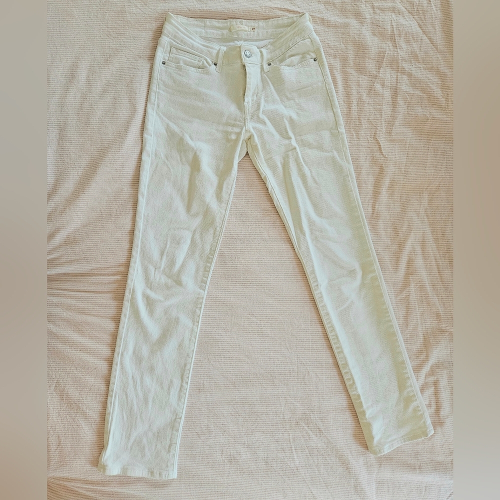 Levi's 712 Slim White Jeans- size 27